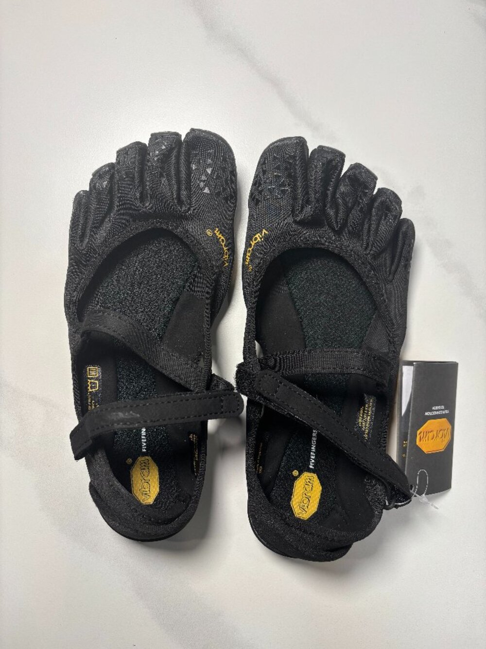 Vibram Womenms Black FiveFinger V-SOUL (Women’s EUR 38)